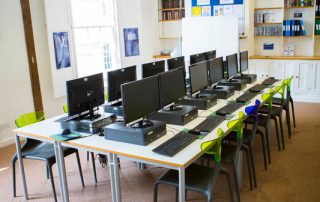 UIC English Oxford Campus Photos