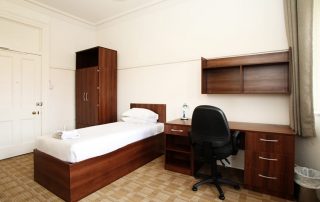 Img-RoyalHollwayFootball-08